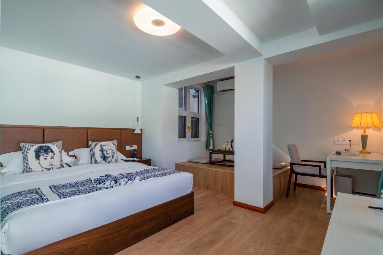 Dali T-Hotel Екстер'єр фото