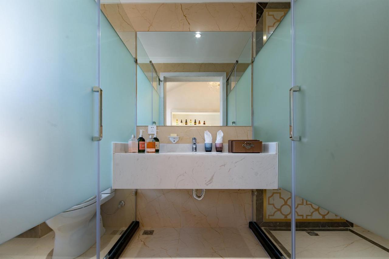 Dali T-Hotel Екстер'єр фото