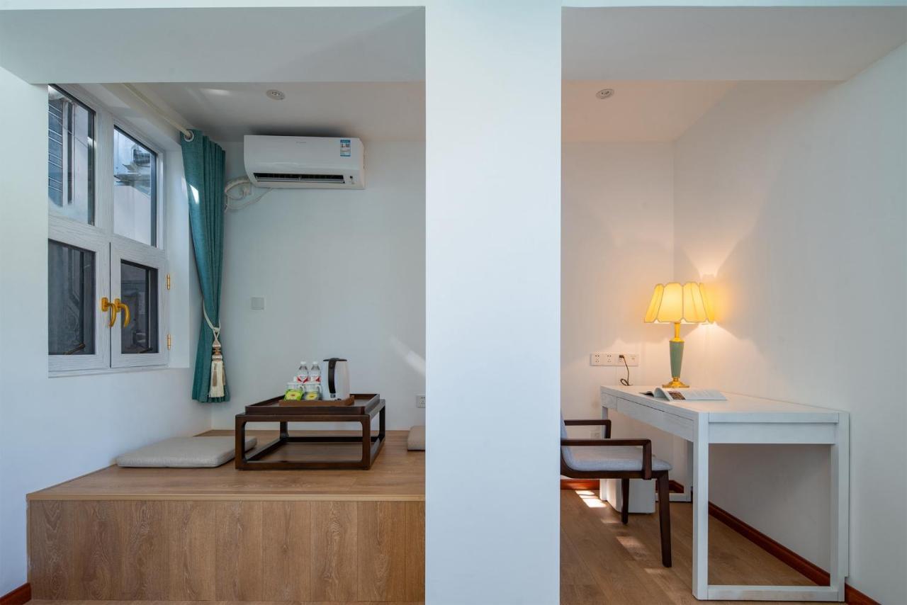 Dali T-Hotel Екстер'єр фото