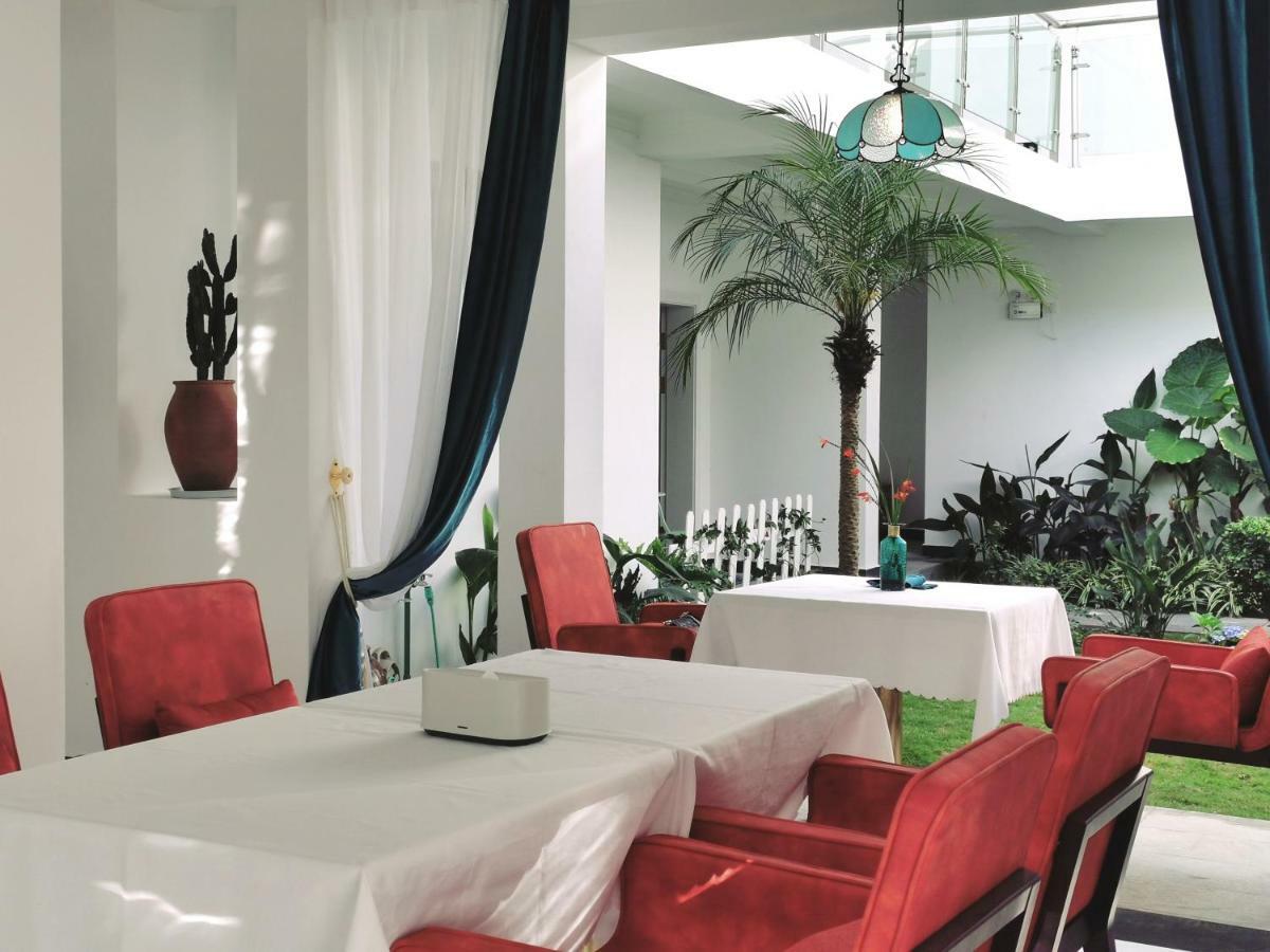 Dali T-Hotel Екстер'єр фото